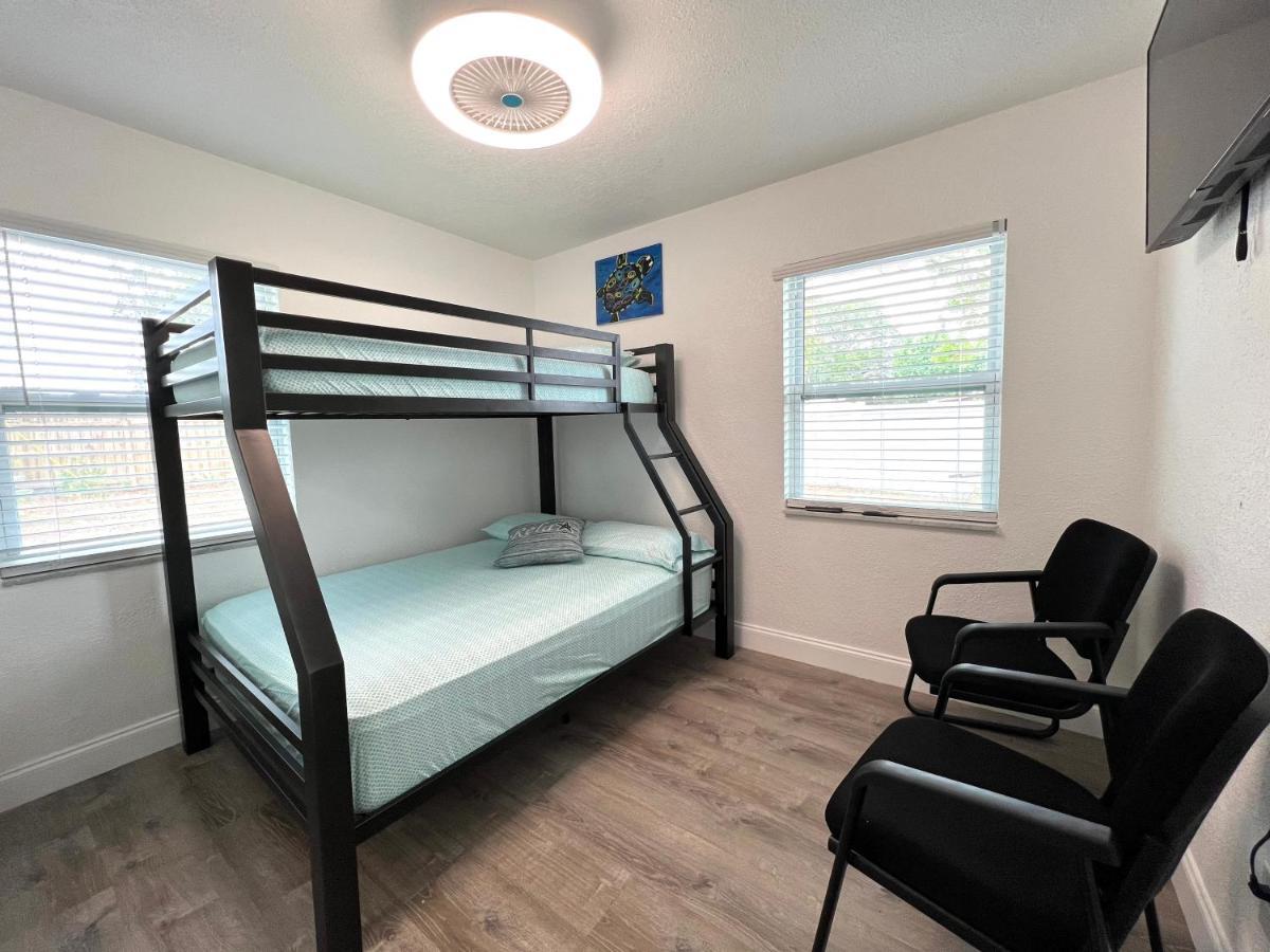 Hostal Beach Vacation Mode Bradenton Exterior foto